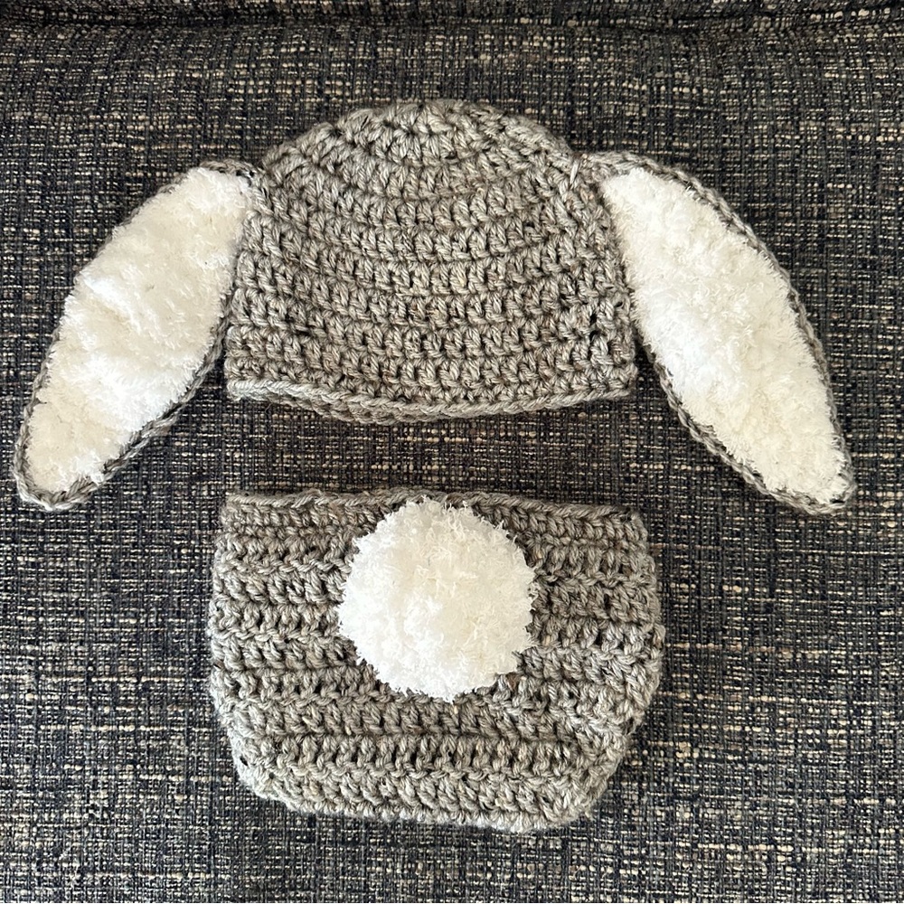 6-12 months Gray and White Bunny Ear Crochet Set
